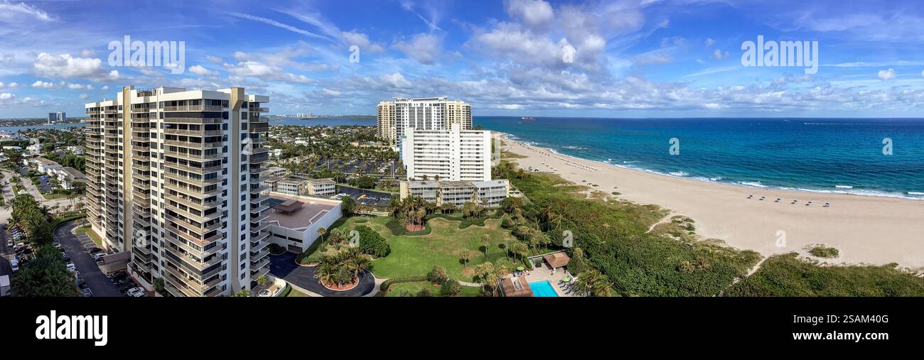 North Palm Beach, Floride, Singer Island, Floride, Riviera Beach, Floride, avec des nuages dans le ciel Banque D'Images