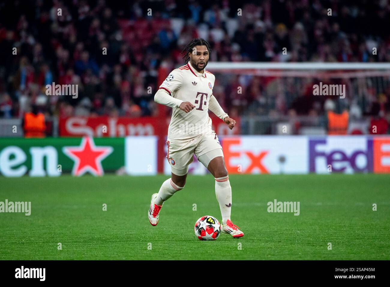 Stunning Traumtor Gnabry: Fc Bayern Dreht Spiel In Köln Image Photography Stunning Traumtor Gnabry: Fc Bayern Dreht Spiel In Köln Image Photography