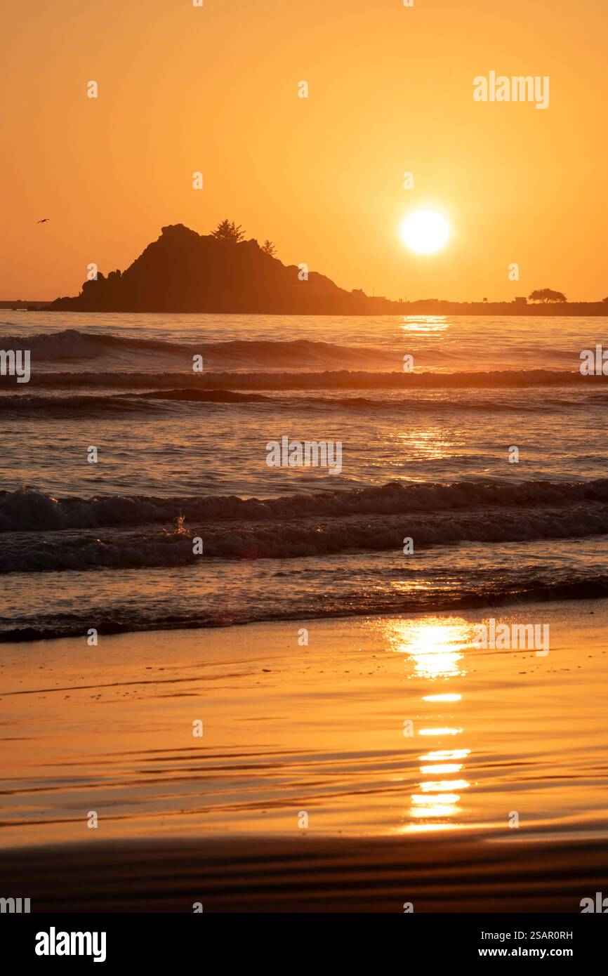 Crescent City, Californie - coucher de soleil sur l'océan Pacifique dans le nord de la Californie. Banque D'Images