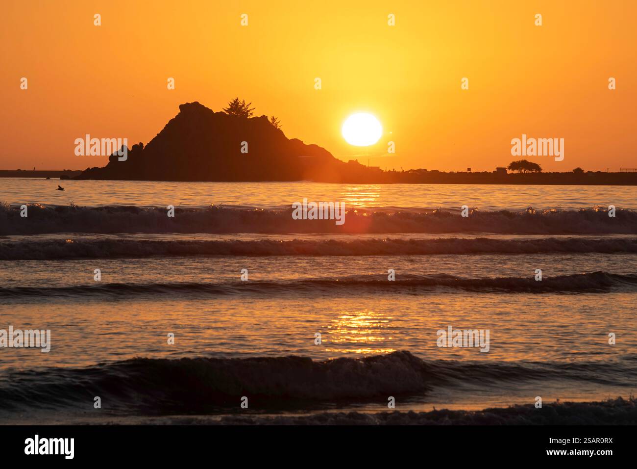 Crescent City, Californie - coucher de soleil sur l'océan Pacifique dans le nord de la Californie. Banque D'Images