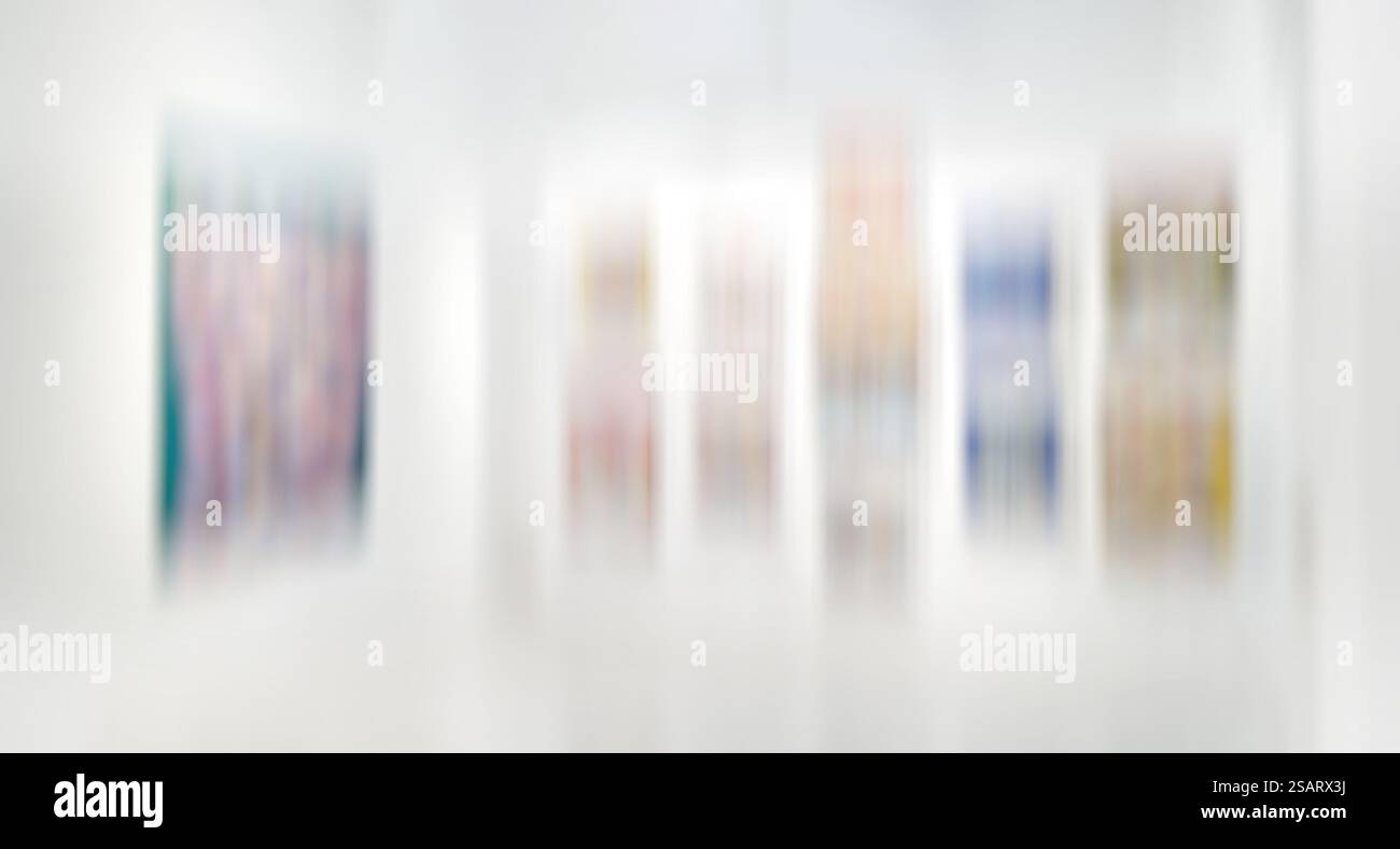 Flou de mouvement, fond de galerie d'exposition d'art, peinture abstraite colorée sur fond blanc Banque D'Images