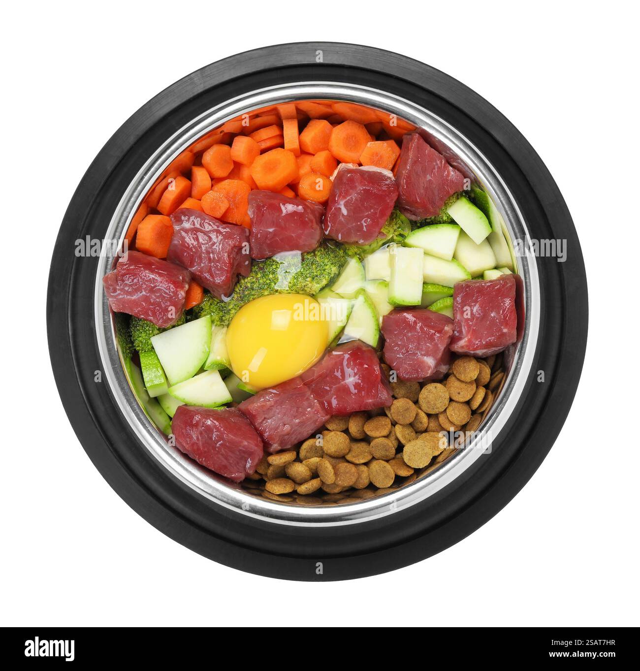 Nourriture sèche pour animaux de compagnie et produits naturels isolés sur blanc, vue de dessus Banque D'Images