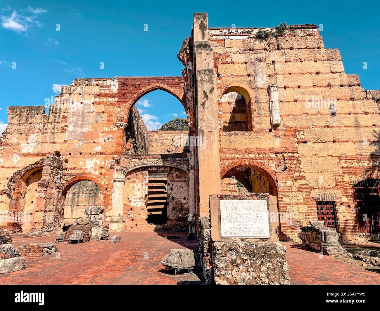 Architecture du vieux monde des années 1500 Santo Domingo. Ruines du premier hôpital de san nicolas de bari Banque D'Images