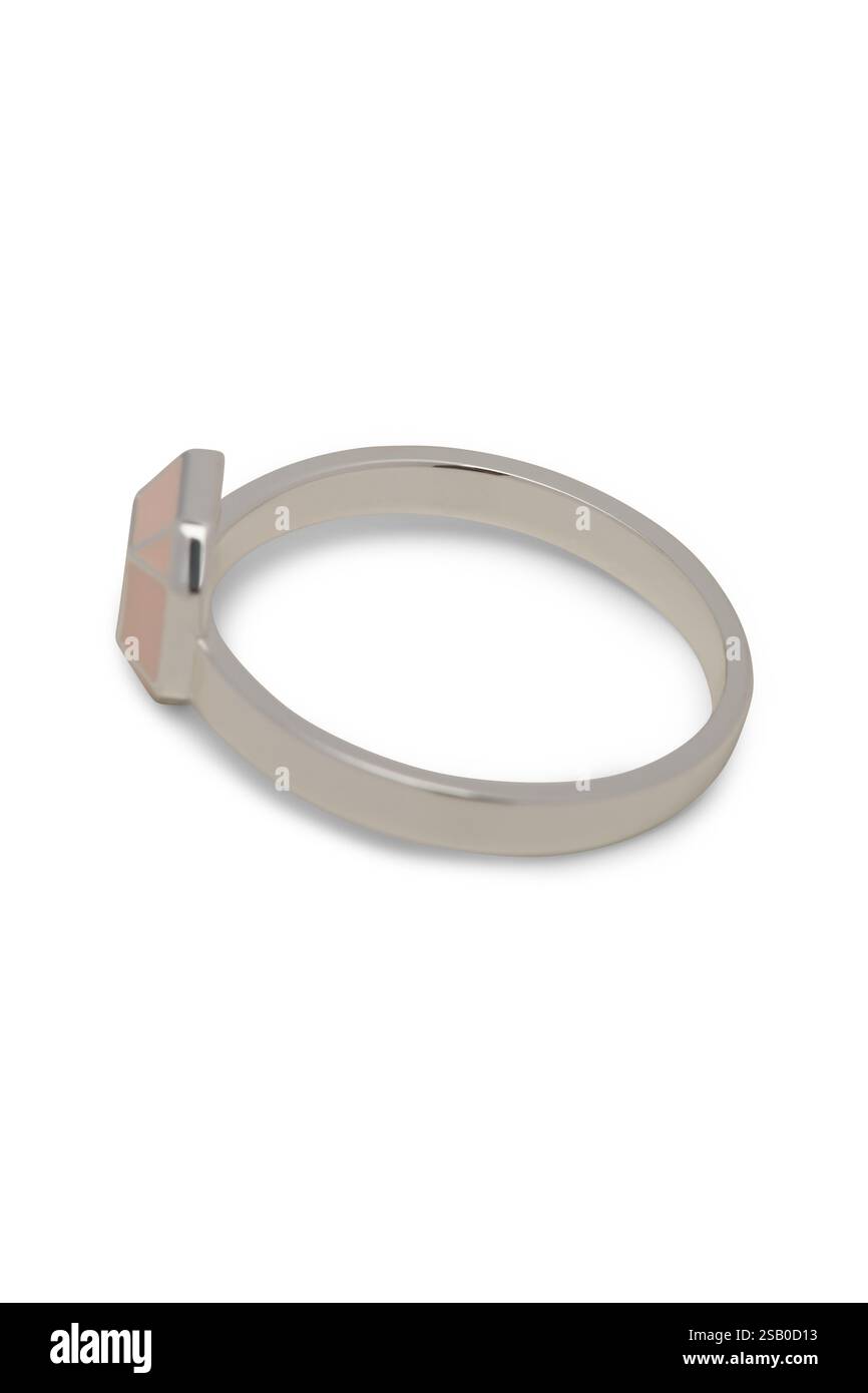 Propositions bague bijoux + chemin de clipping. Anneau isolé sur un fond blanc. Banque D'Images