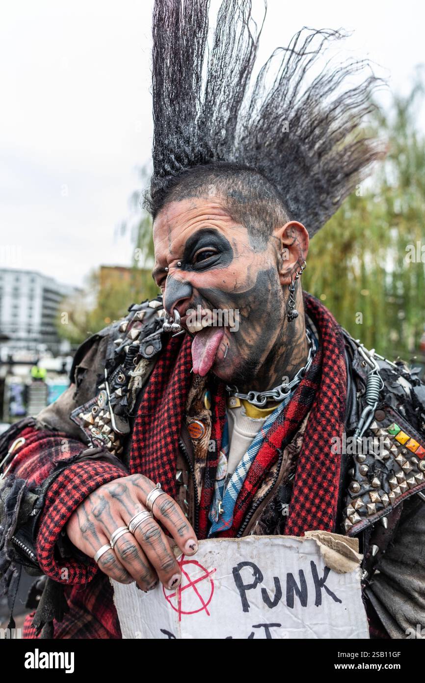 Portrait punk à Camden London UK Banque D'Images
