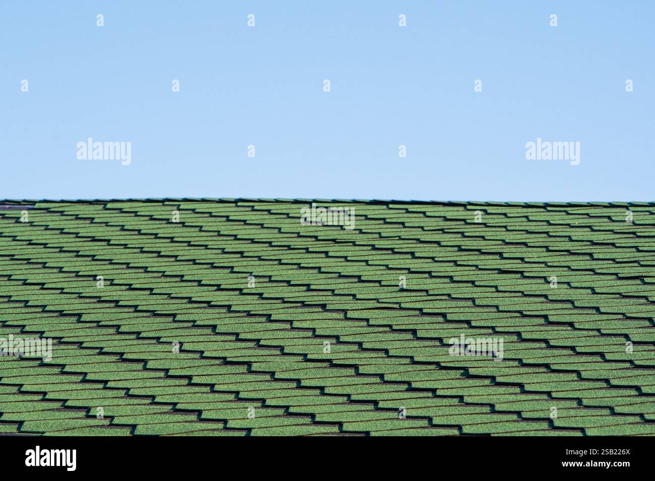 Green Roof & Blue Sky – minimalisme harmonie architecturale Banque D'Images