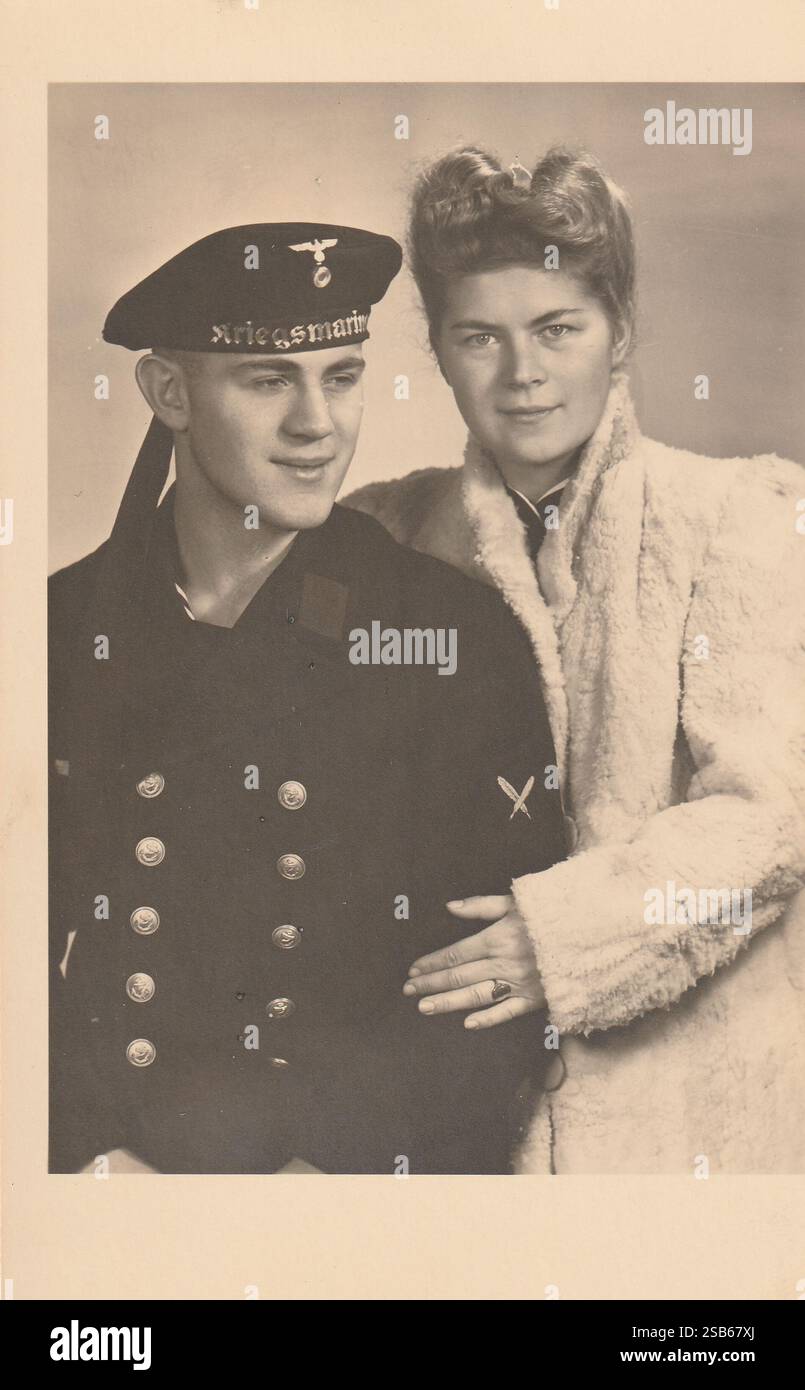 Vintage WWII Allemand Kriegsmarine Sailor Portrait (vers 1940s) Banque D'Images