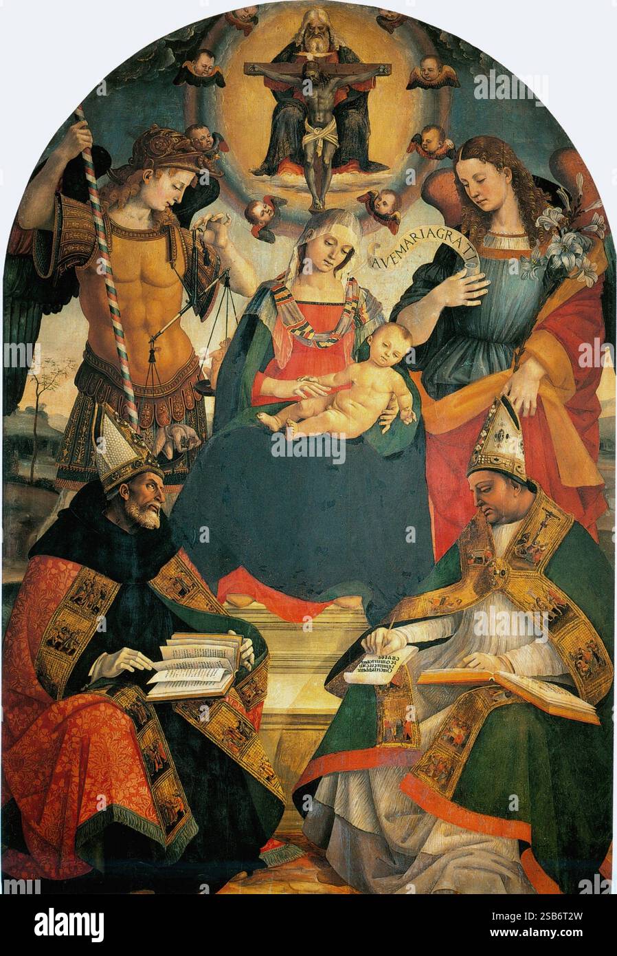 Madone et enfant avec la Sainte Trinité et deux Saints est une peinture de Luca Signorelli, de 1510, maintenant dans les Offices de Florence. C'est une sacra conversazione, avec la Vierge intronisée entre Michel et Gabriel, avec Augustin (à gauche) et Athanase (à droite) ci-dessous et la Sainte Trinité ci-dessus[1]. Banque D'Images