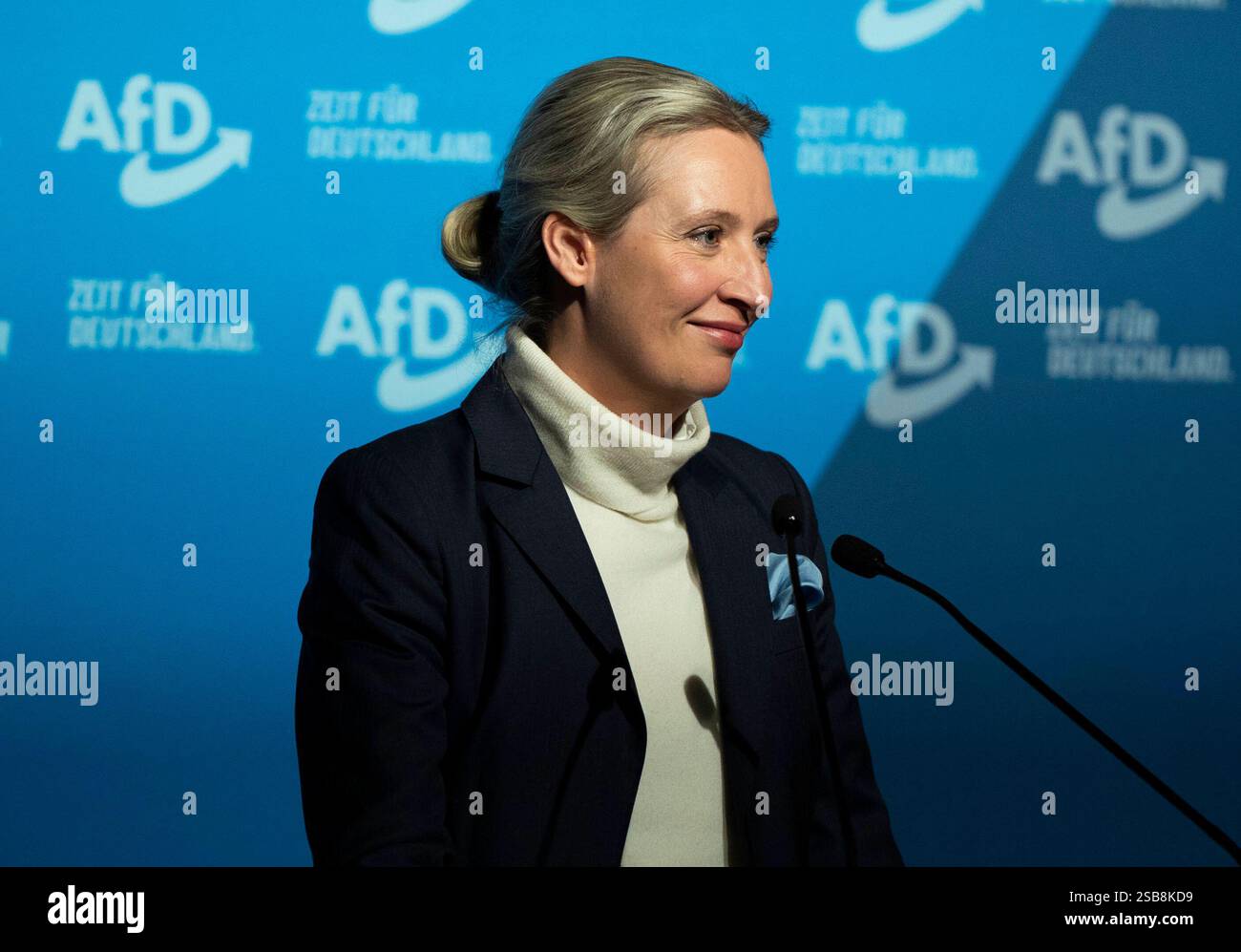 Alice Weidel AFD-Vorsitzende BEI ihrer Rede à Neu-Isenburg. Zeit für Alice Weidel - in Neu-Isenburg - Wahlkampftour Bundestagswahl 2025 - 01.02.2025, Neu-Isenburg, Hugenottenhalle, Hesse *** Alice Weidel Présidente de l'AFD lors de son discours à Neu Isenburg temps pour Alice Weidel in Neu Isenburg tournée électorale Bundestag élection 2025 01 02 2025, Neu Isenburg, Hugenottenhalle, Hesse Copyright : Hesse Banque D'Images