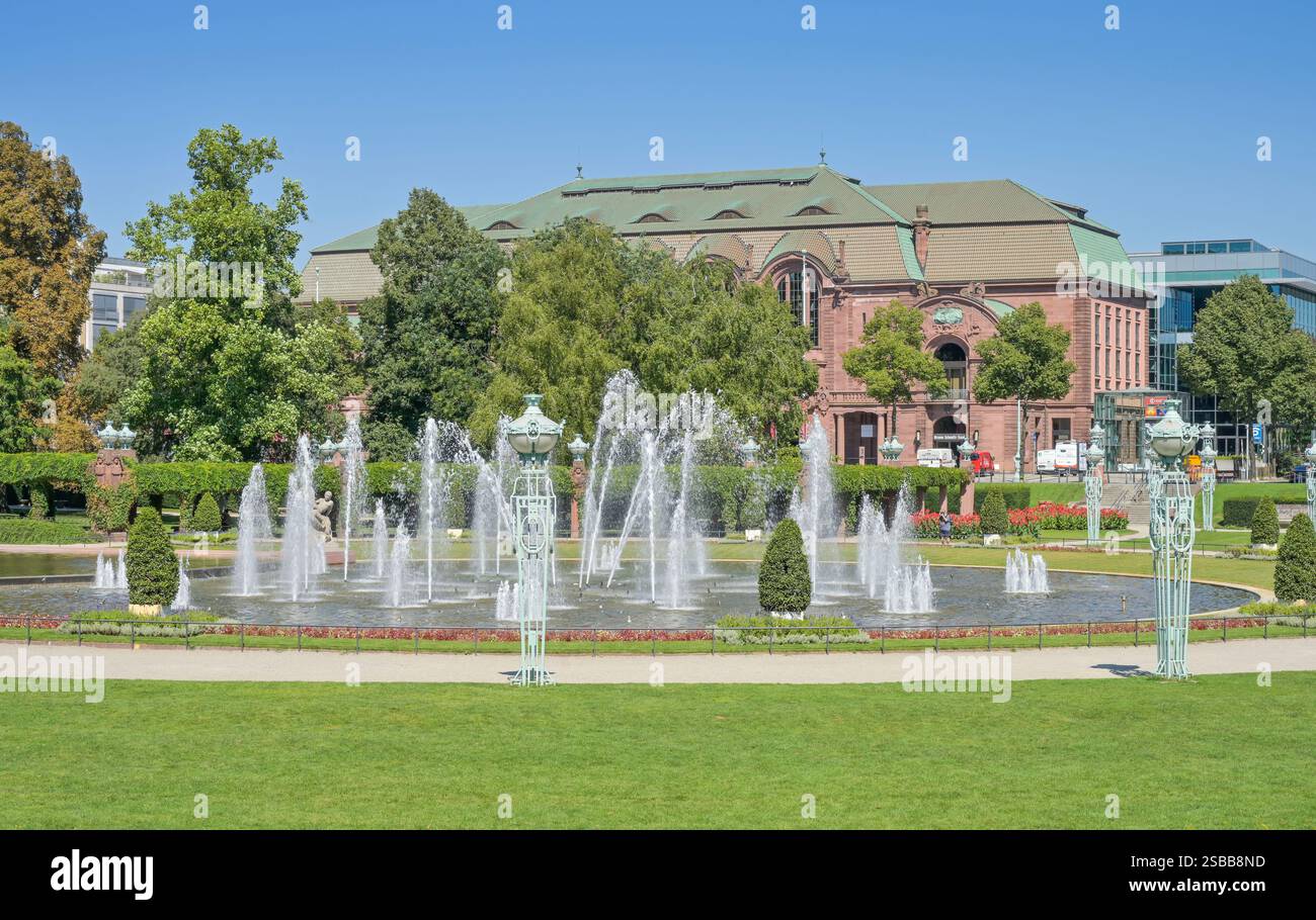 Wasserspiele, Friedrichsplatz, Mannheim, Baden-Württemberg, Deutschland Banque D'Images