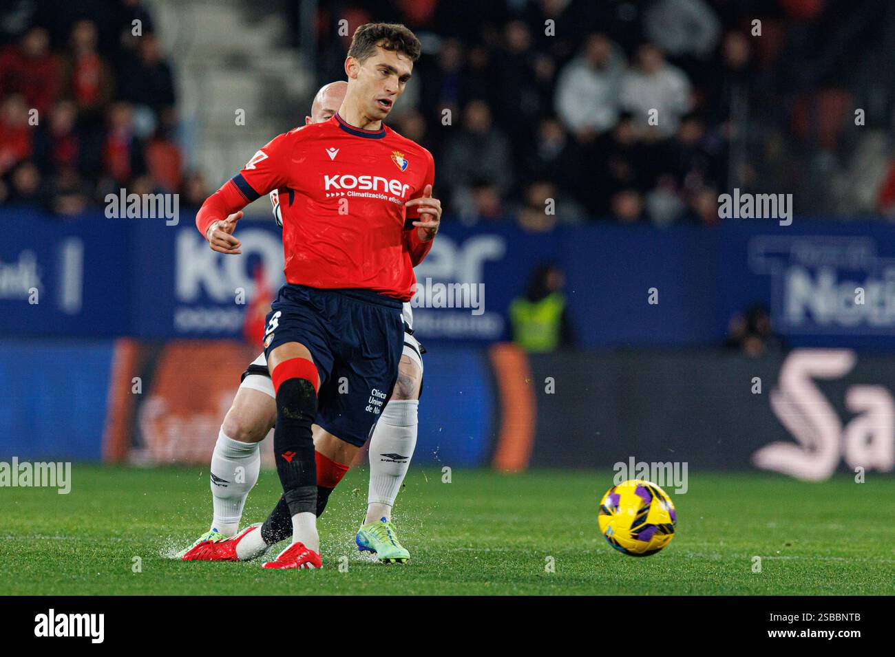 Lucas Torro vu pendant le match de LaLiga EA entre les équipes de CA Osasuna et Rayo Vallecano à El Sadar (Maciej Rogowski) Banque D'Images