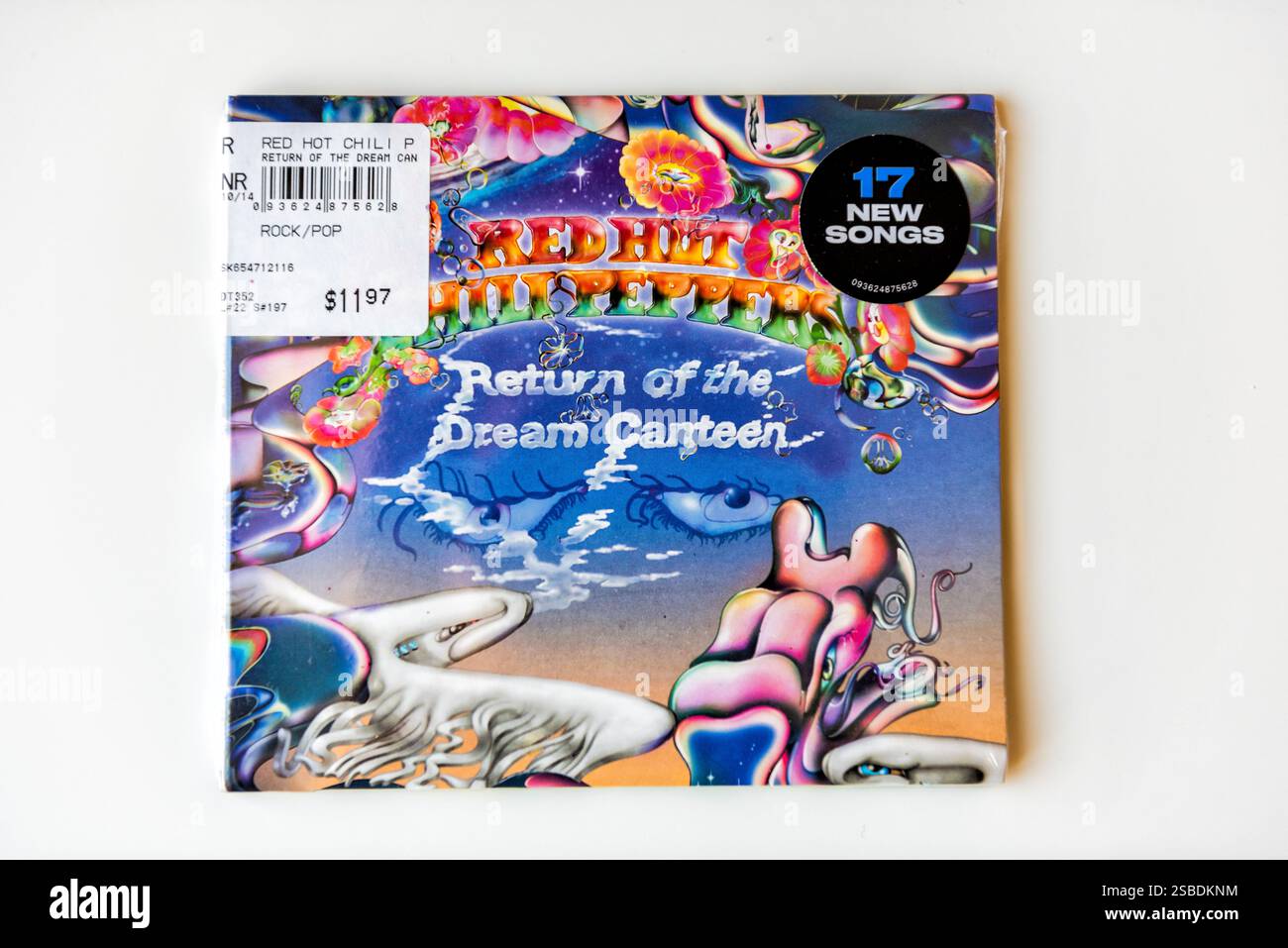Avon, États-Unis - 31 octobre 2022 : dernier album Red Hot Chili Peppers pour l'album de musique pop rock macro en gros plan intitulé Return of the Dream Canteen Banque D'Images