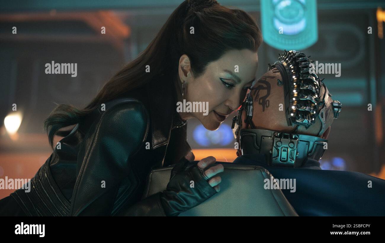 MICHELLE YEOH dans STAR TREK : SECTION 31 (2025), réalisé par OLATUNDE OSUNSANMI. Crédit : Paramount Pictures / CBS Studios / album Banque D'Images