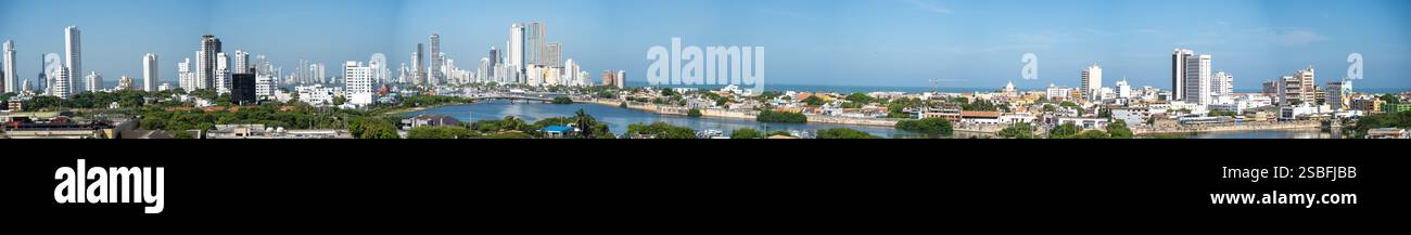 Vue sur la ville moderne depuis la forteresse San Felipe de Barajas. 29 juillet 2024 à Cartagena, Colombie Banque D'Images