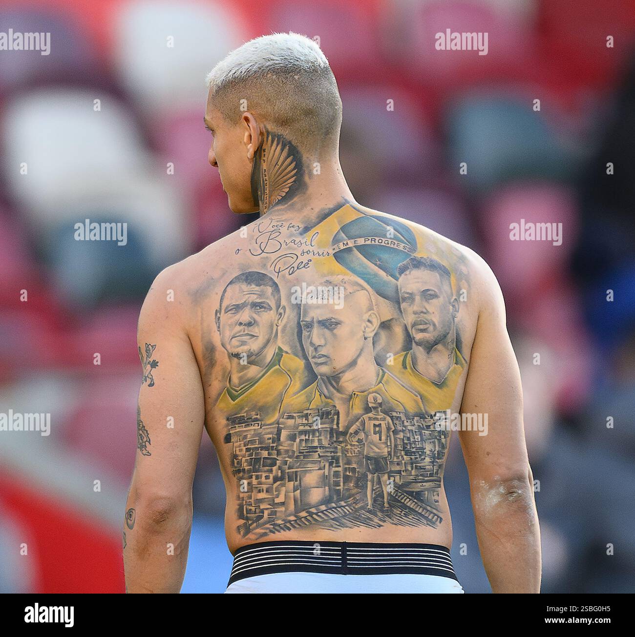 Londres, Royaume-Uni. 02 février 2025. Brentford v Tottenham Hotspur - premier League - Gtech Community Stadium. Le Richarlison de Tottenham part à la fin du match. Crédit photo : Mark pain / Alamy Live News Banque D'Images