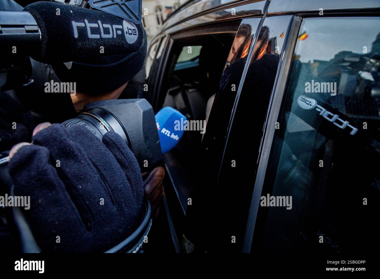 Bruxelles, Belgique. 03rd Feb, 2025. Presse photographiée lors de la cérémonie de serment du nouveau premier ministre et des membres du gouvernement fédéral au Palais Royal, lundi 03 février 2025, à Bruxelles. Les négociateurs des cinq partis qui composent la coalition de l'Arizona - la N-va, MR, engagés, Vooruit et CD&V - sont parvenus à un accord gouvernemental vendredi soir. BELGA PHOTO HATIM KAGHAT crédit : Belga News Agency/Alamy Live News Banque D'Images
