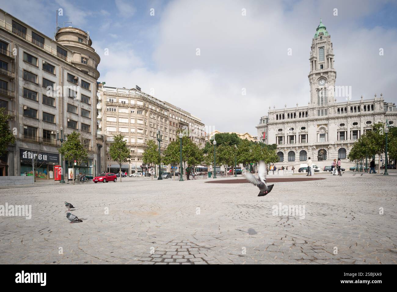 Mairie de Porto et place municipale au Portugal Banque D'Images