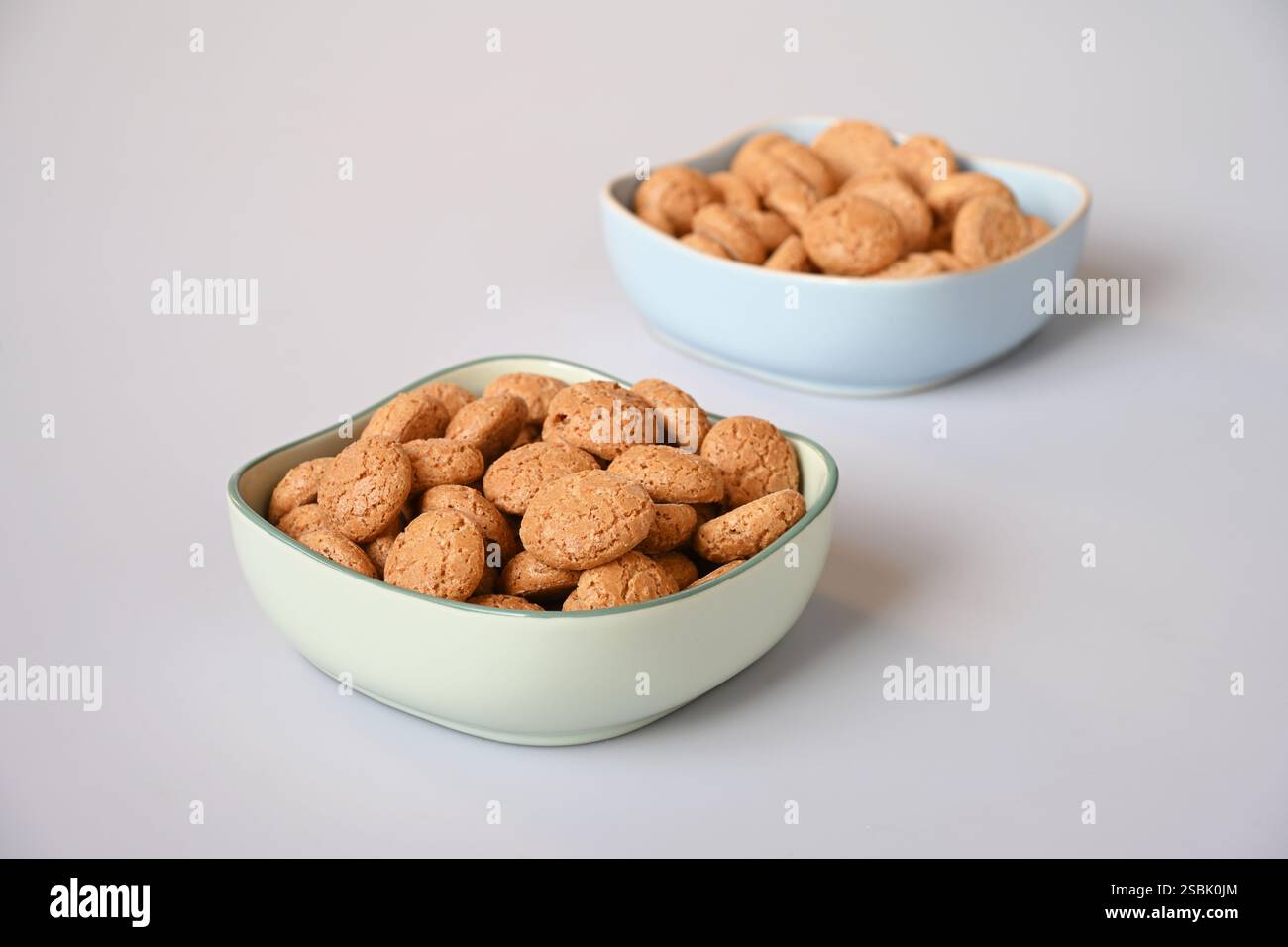 Biscuits amaretti friables Banque D'Images