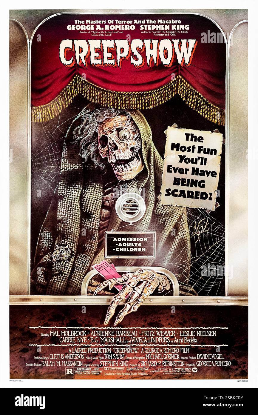 Creepshow (1982) réalisé par George A. Romero et mettant en vedette Hal Holbrook, Adrienne Barbeau et Leslie Nielsen. Une anthologie d'horreur mettant en vedette cinq contes terrifiants écrits par Stephen King, promettant « le plus amusant que vous ayez jamais eu peur ! » Photographie d'une affiche originale américaine d'une feuille de 1982 représentant des œuvres de Joann Daley À USAGE ÉDITORIAL EXCLUSIF. Crédit : BFA / Warner Bros Banque D'Images