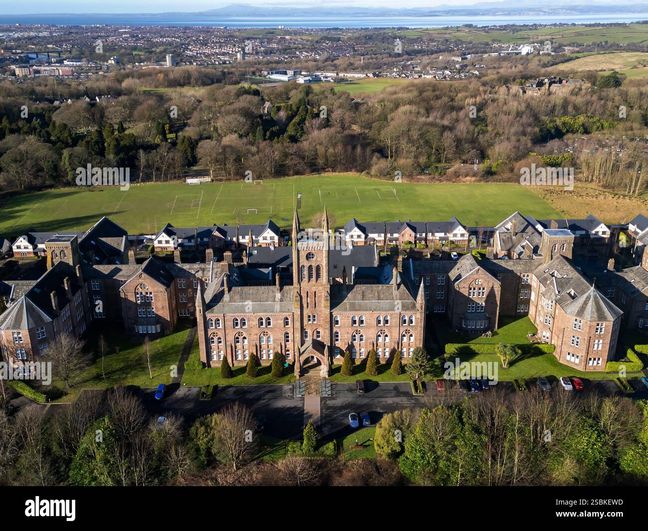 Une vue aérienne des anciens bâtiments de l'hôpital Lancaster Moor à Lancaster, Lancashire, Royaume-Uni Banque D'Images