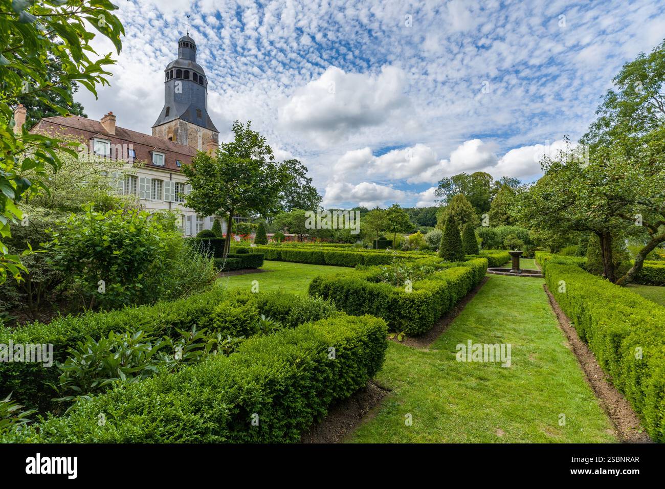 France, Eure-et-Loir, Parc National du Perche, Thiron-Gardais, collège royal et militaire appartenant à Stéphane Bern Banque D'Images