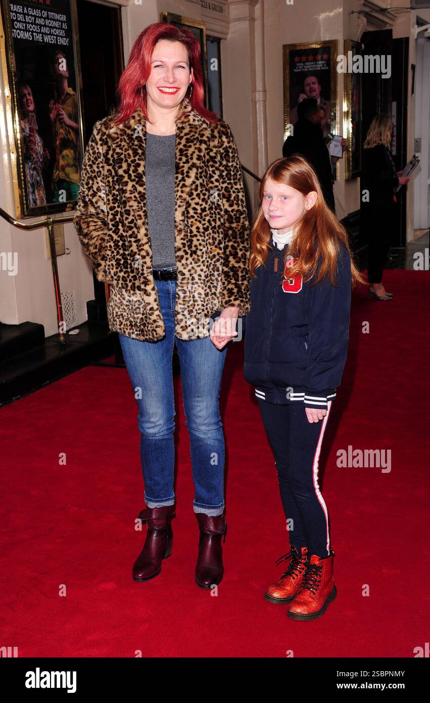 Lucy Montgomery assiste au Gala performance de Peter Rabbit au Theatre Royal Haymarket Londres le 9 avril 2019 Banque D'Images