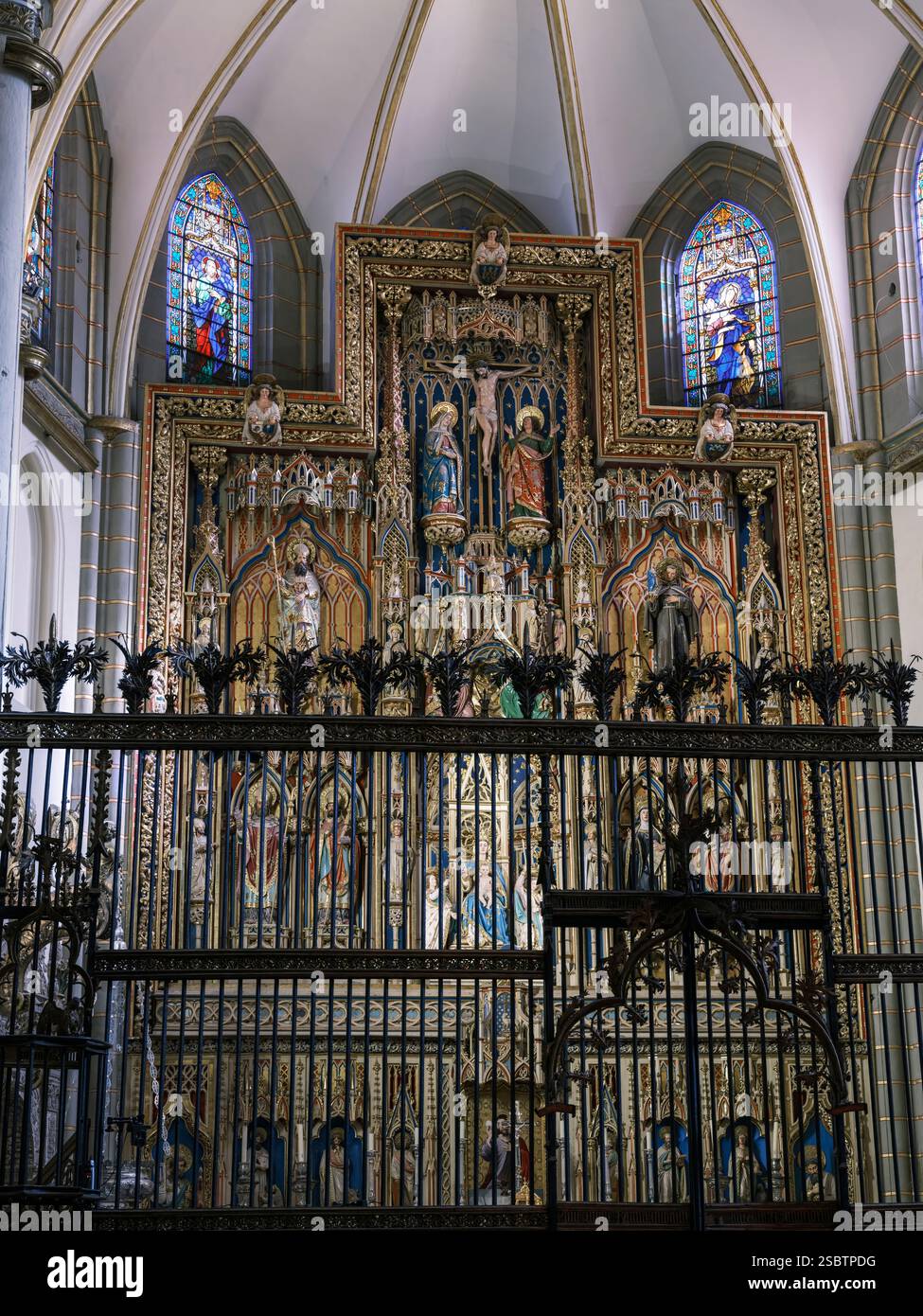 Murcie, Espagne - un des autels ornés de la cathédrale de Murcie. Banque D'Images