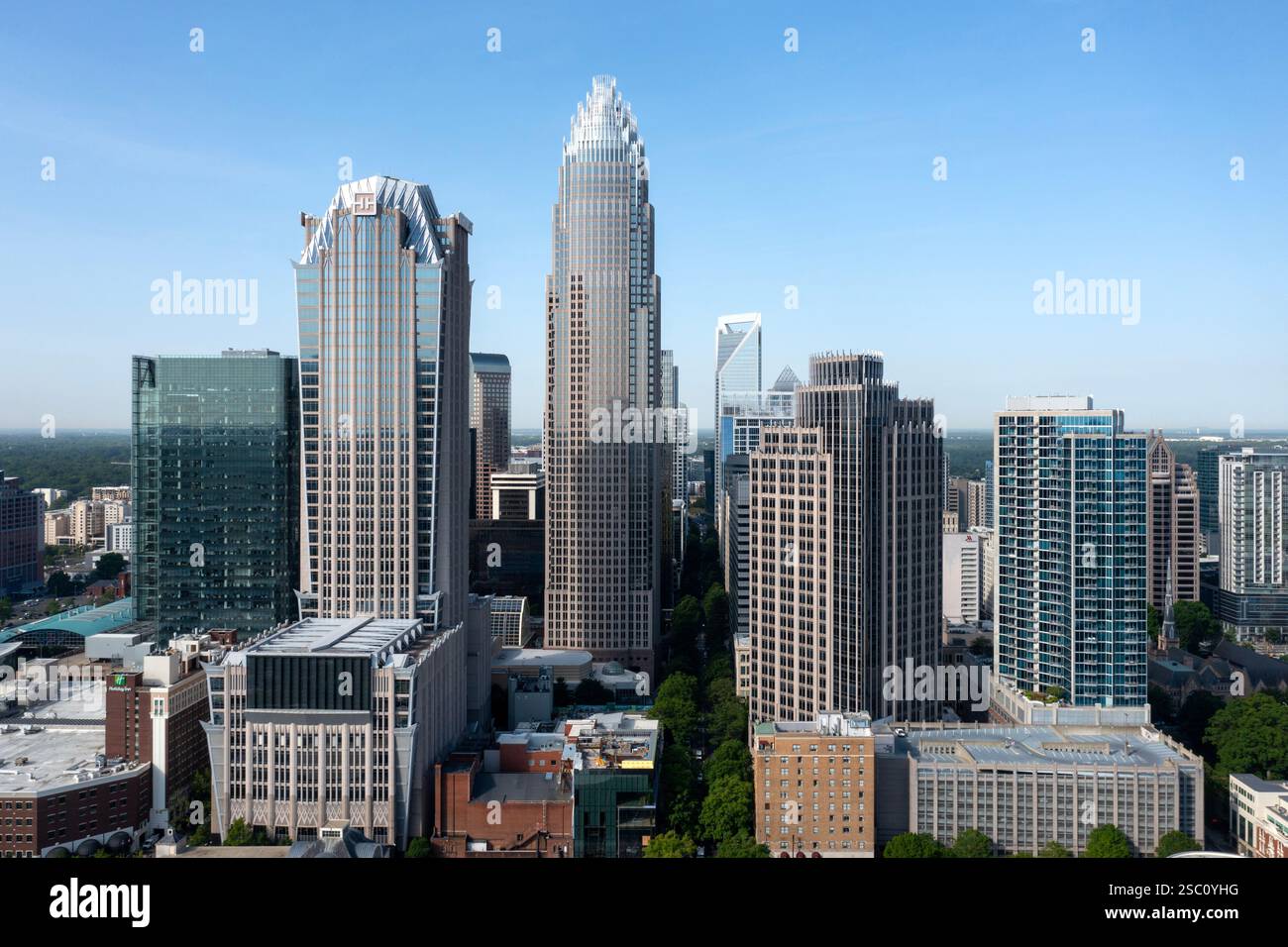 Vue aérienne du centre-ville de Charlotte, la plus grande ville de Caroline du Nord, tour Bank of America au centre Banque D'Images