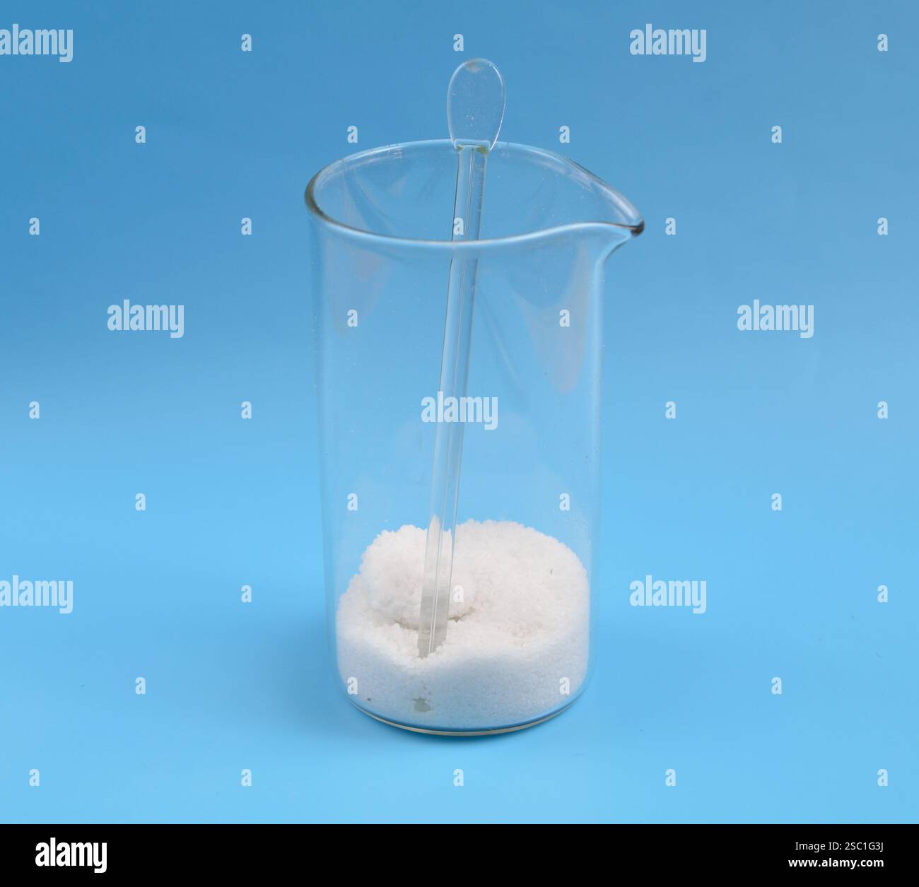 Le bisulfate de sodium, également connu sous le nom d'hydrogénosulfate de sodium, est le sel de sodium de l'anion bisulfate, dont la formule moléculaire est NaHSO4 Banque D'Images