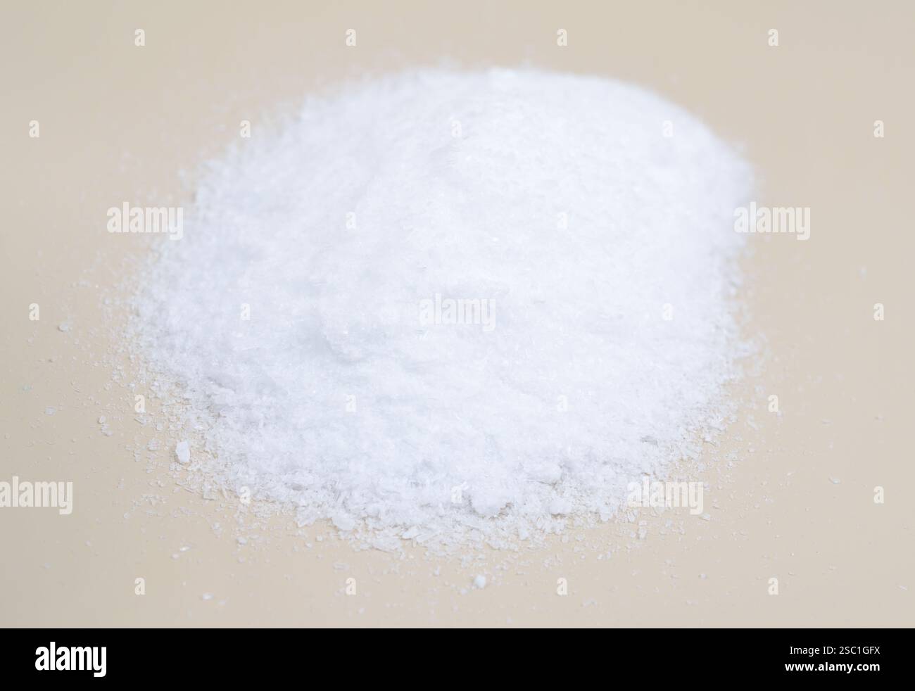 L'acide oxalique est un acide organique dont le nom systématique est l'acide éthanedioïque Banque D'Images