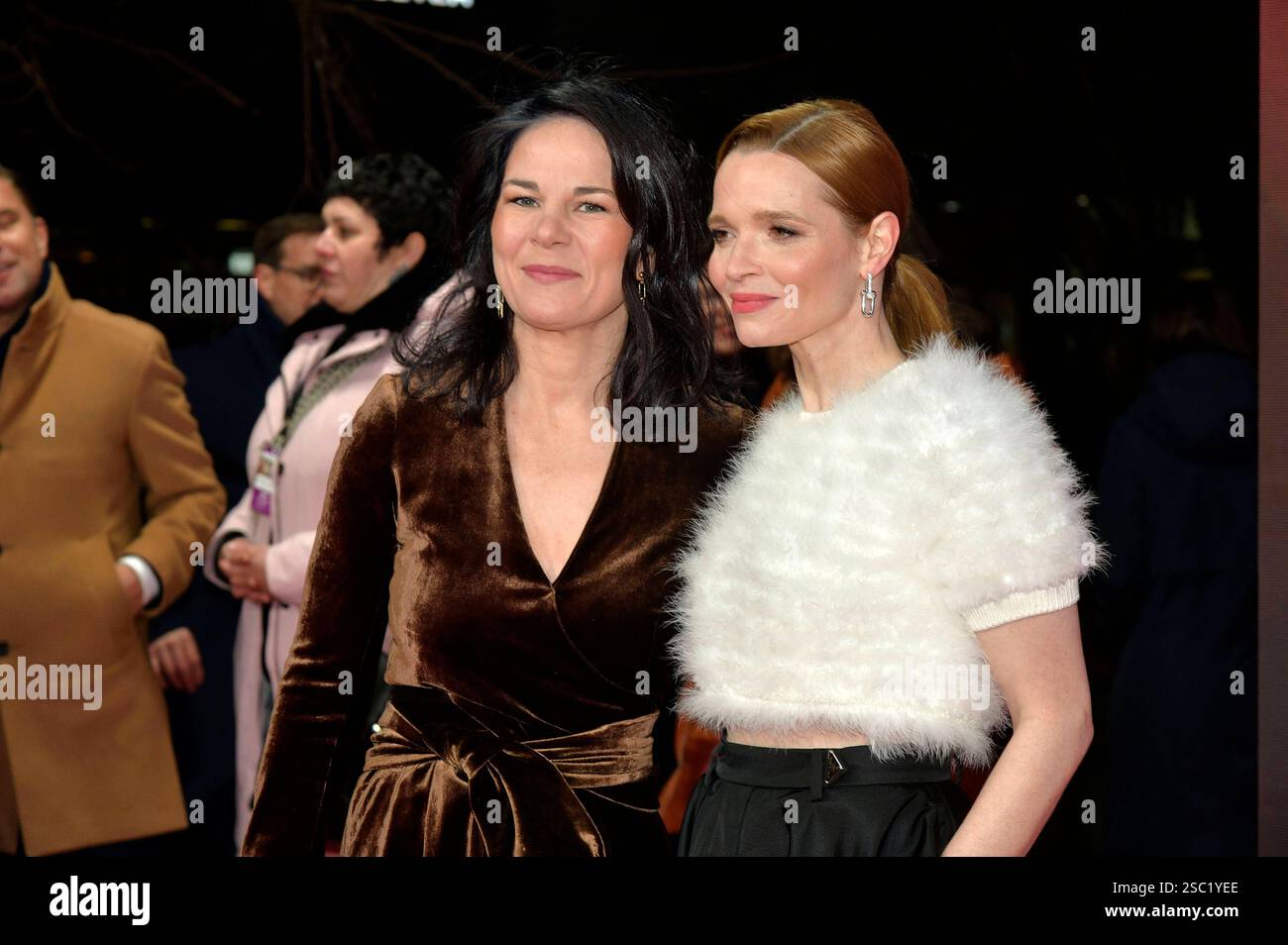 Annalena Baerbock und Karoline Herfurth BEI der Premiere des Kinofilms Wunderschöner im Zoo Palast. Berlin, 04.02.2025 *** Annalena Baerbock et Karoline Herfurth lors de la première du film Wunderschöner au Zoo Palast Berlin, 04 02 2025 Foto:XM.xBehrensx/xFuturexImagex wunderschoener_5268 Banque D'Images