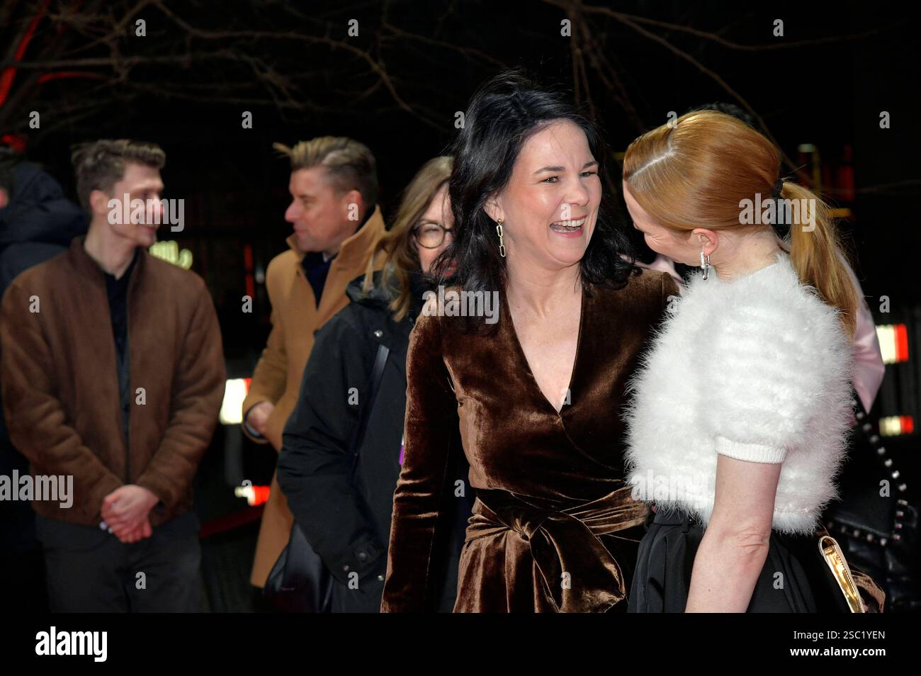 Annalena Baerbock und Karoline Herfurth BEI der Premiere des Kinofilms Wunderschöner im Zoo Palast. Berlin, 04.02.2025 *** Annalena Baerbock et Karoline Herfurth lors de la première du film Wunderschöner au Zoo Palast Berlin, 04 02 2025 Foto:XM.xBehrensx/xFuturexImagex wunderschoener_5267 Banque D'Images
