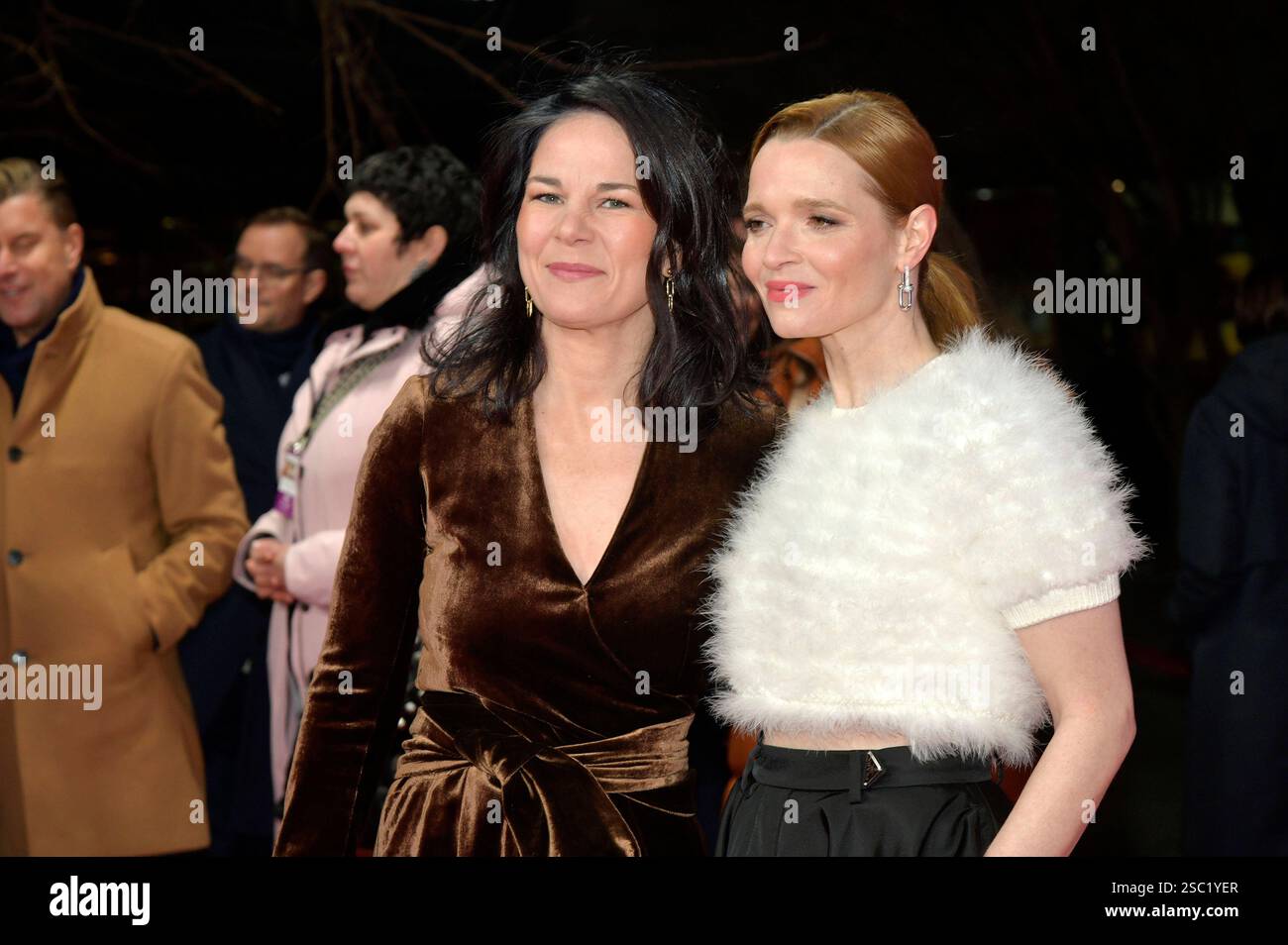 Annalena Baerbock und Karoline Herfurth BEI der Premiere des Kinofilms Wunderschöner im Zoo Palast. Berlin, 04.02.2025 *** Annalena Baerbock et Karoline Herfurth lors de la première du film Wunderschöner au Zoo Palast Berlin, 04 02 2025 Foto:XM.xBehrensx/xFuturexImagex wunderschoener_5269 Banque D'Images