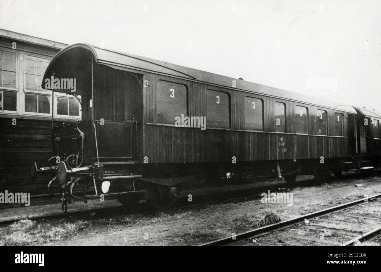 Afbeelding van het houten rijtuig van de Deense spoorwegen DSB NR C 4103 tijdelijk gehuurd door de NS van novembre 1946 tot maart 1947. Banque D'Images