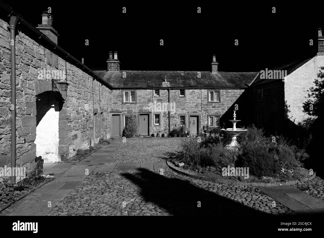 Vue de St Annes Hospital et Alms Houses, Boroughgate, Appleby à West Moorland, Westmorland et Furness, Cumbria, Angleterre, Royaume-Uni Banque D'Images