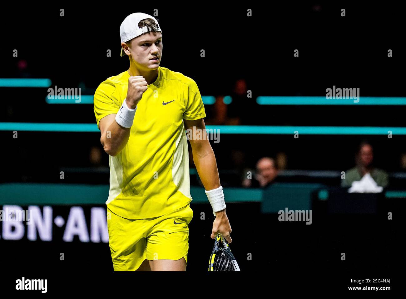 Rotterdam, pays-Bas. 04th Feb, 2025. ROTTERDAM, PAYS-BAS - 4 FÉVRIER : Holger Rune du Danemark célèbre un point dans son match de premier tour en simple masculin contre Lorenzo Sonego de l'Italie lors de la deuxième journée de l'ABN AMRO Open au Rotterdam Ahoy le 4 février 2025 à Rotterdam, pays-Bas. (Photo de René Nijhuis/MB Media) crédit : MB Media solutions/Alamy Live News Banque D'Images Rotterdam, pays-Bas. 04th Feb, 2025. ROTTERDAM, PAYS-BAS - 4 FÉVRIER : Holger Rune du Danemark célèbre un point dans son match de premier tour en simple masculin contre Lorenzo Sonego de l'Italie lors de la deuxième journée de l'ABN AMRO Open au Rotterdam Ahoy le 4 février 2025 à Rotterdam, pays-Bas. (Photo de René Nijhuis/MB Media) crédit : MB Media solutions/Alamy Live News Banque D'Images