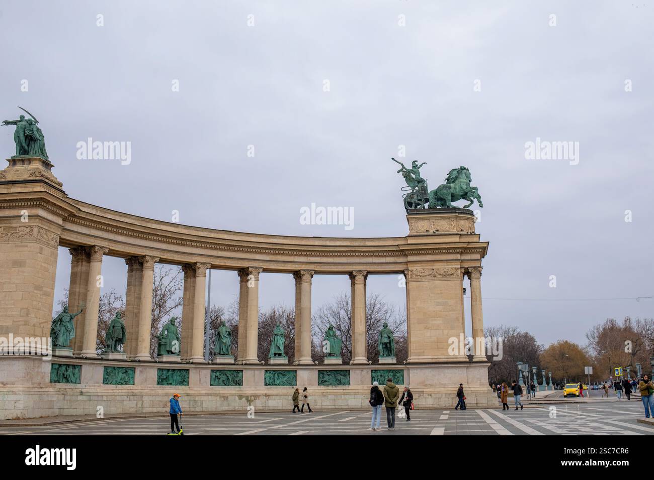 Budapest, Hongrie - février 2,2025 : place des héros (Hosok tere) Banque D'Images