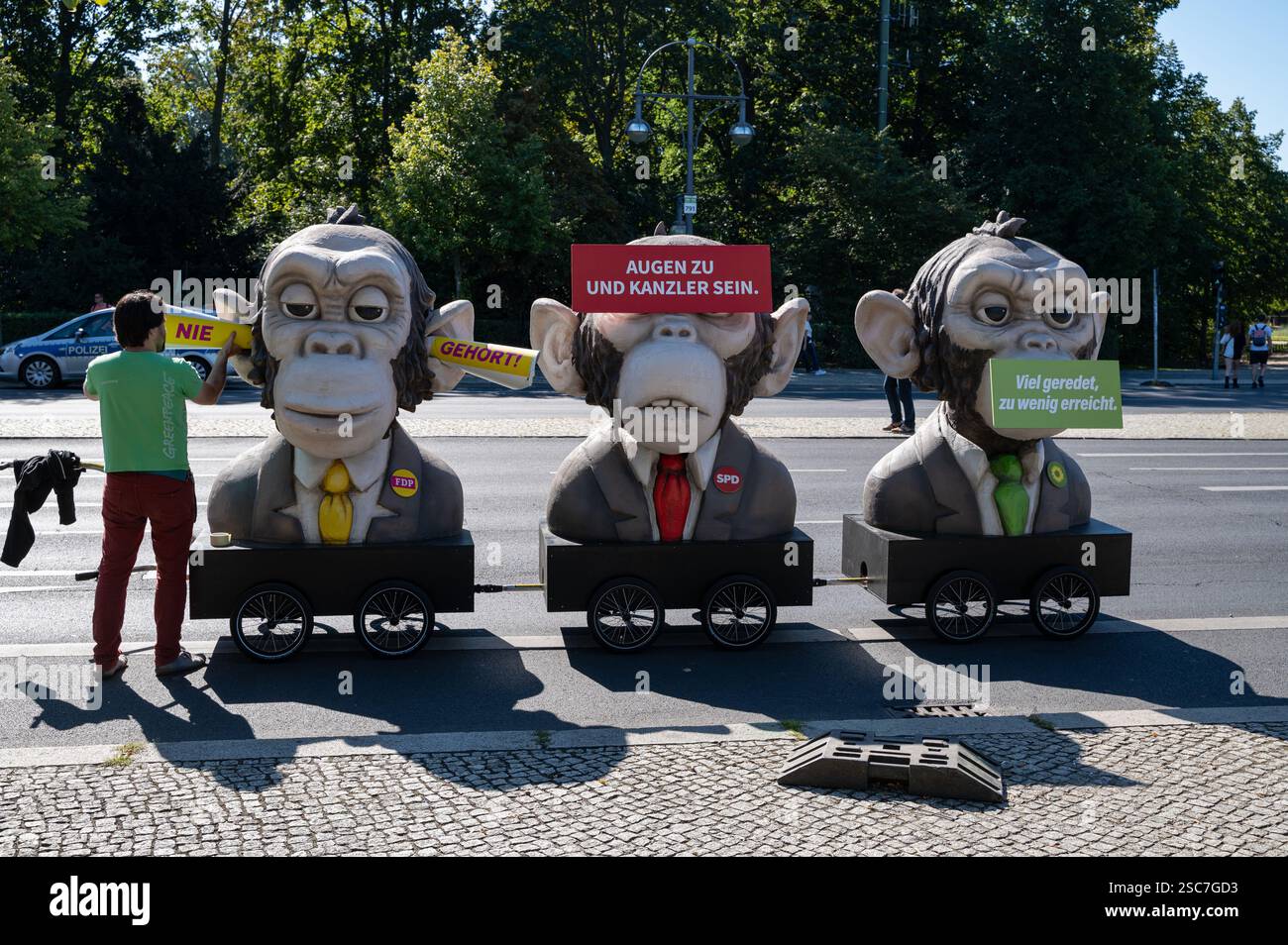 15.09.2023, Allemagne, Berlin, Berlin - représentation satirique de la coalition au pouvoir du SPD, Buendnis 90 Die Gruenen et du FDP, sous la forme des trois Wi Banque D'Images