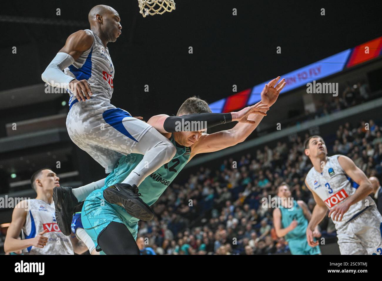 2025-02-05. BKT EurpCup. Loups Twinsbet Vilnius - Buducnost Voli Podgorica 91-82. Banque D'Images