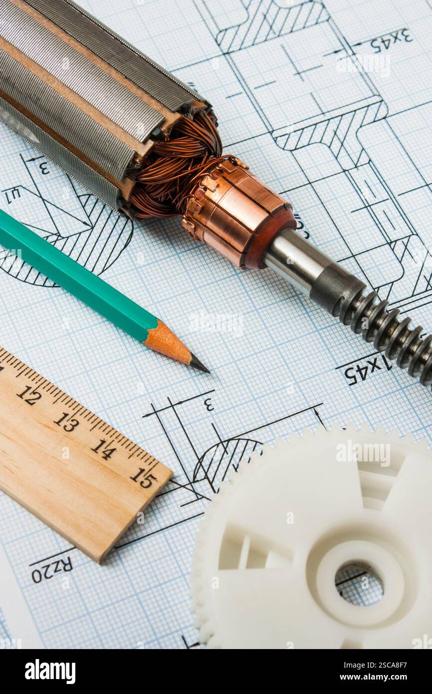 composants électriques et outils de mesure de papeterie contre les dessins Banque D'Images