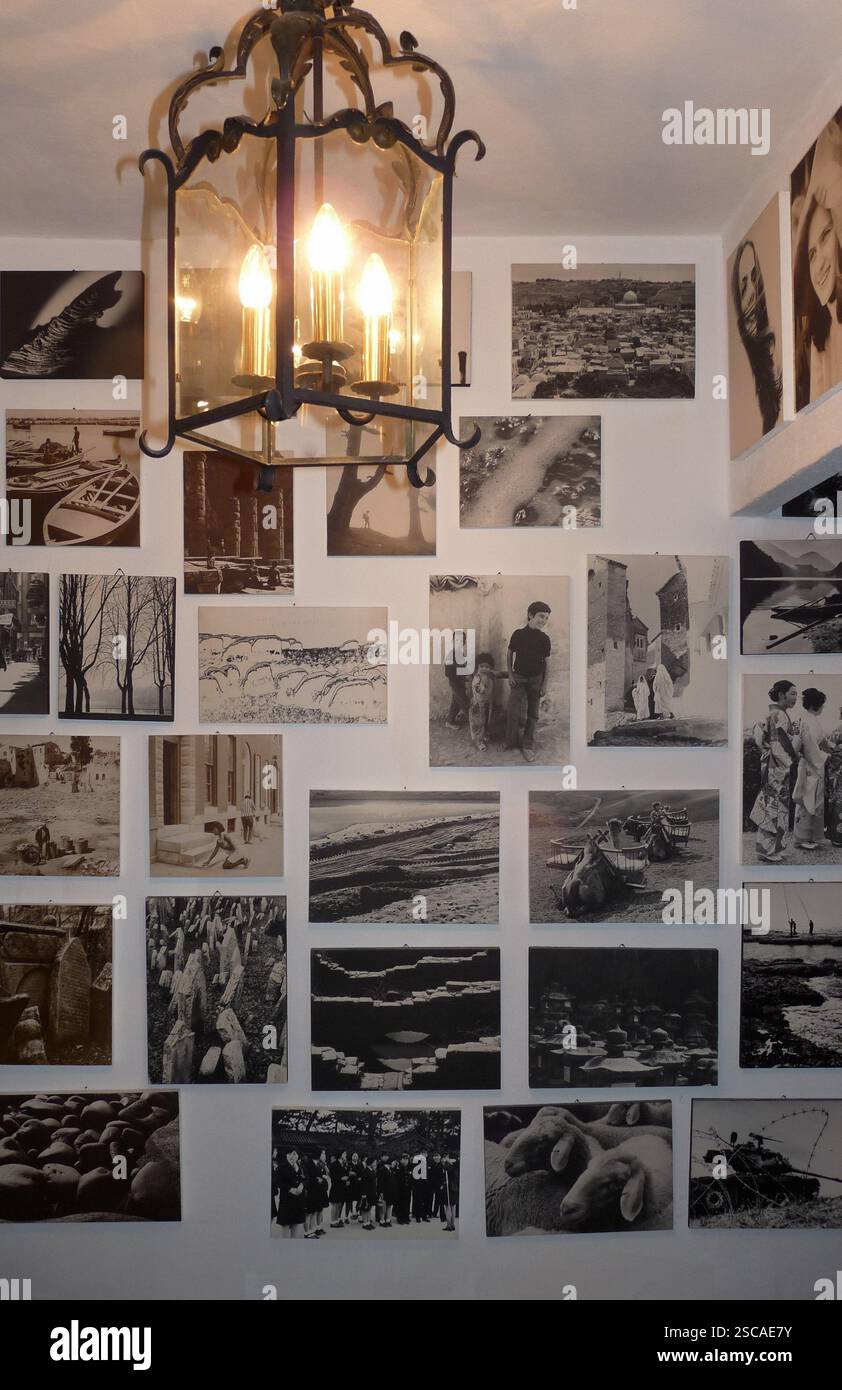 Hall d'un projet maison appartement avec lampe et in Berlin. Banque D'Images