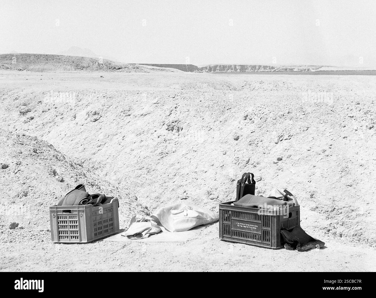 L'équipement de plongée sur la côte dans le désert de l'Sinai-Peninsula. Banque D'Images