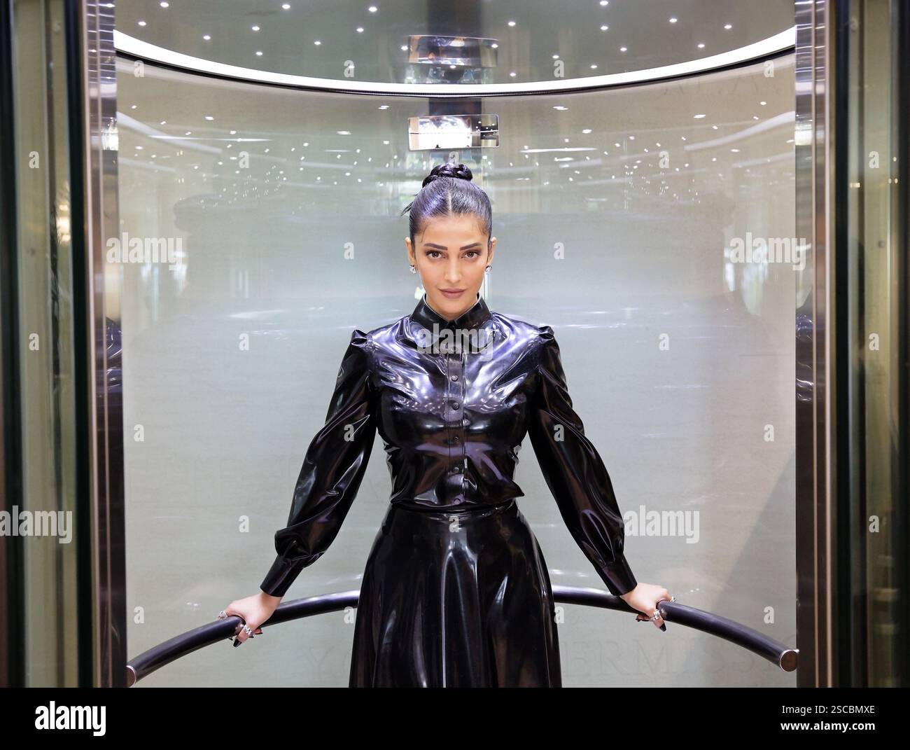 L'actrice indienne Shruti Haasan promeut son film d'horreur international The Eye au Festival de Cannes 2023. Banque D'Images