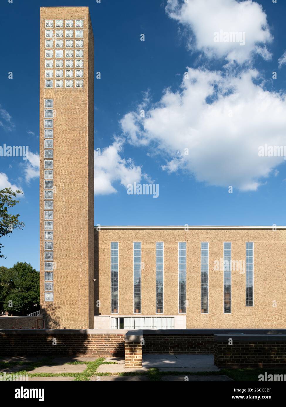 Première église chrétienne, lieu : Columbus IN, architecte : Eliel Saarinen Banque D'Images