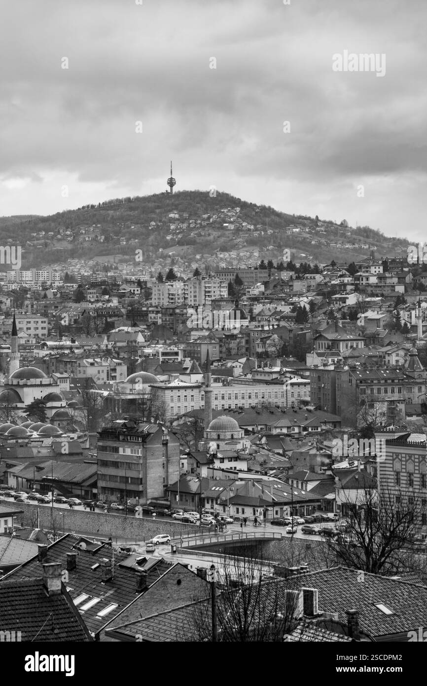 Sarajevo - Bosnie-Herzégovine - 11 février 2024 : vue aérienne de Sarajevo, la capitale de la Bosnie-Herzégovine. Banque D'Images