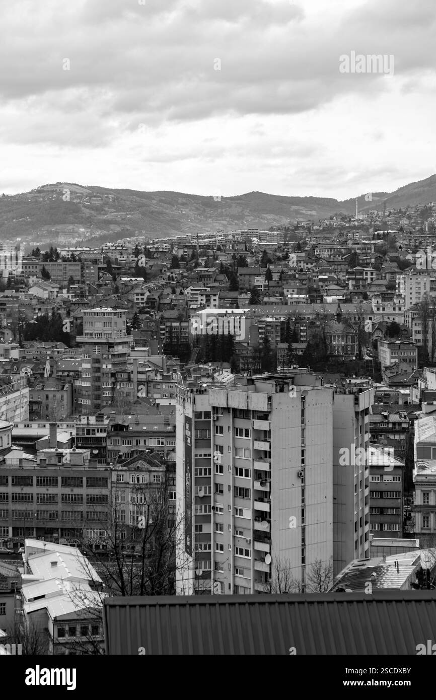 Sarajevo - Bosnie-Herzégovine - 11 février 2024 : vue aérienne de Sarajevo, la capitale de la Bosnie-Herzégovine. Banque D'Images
