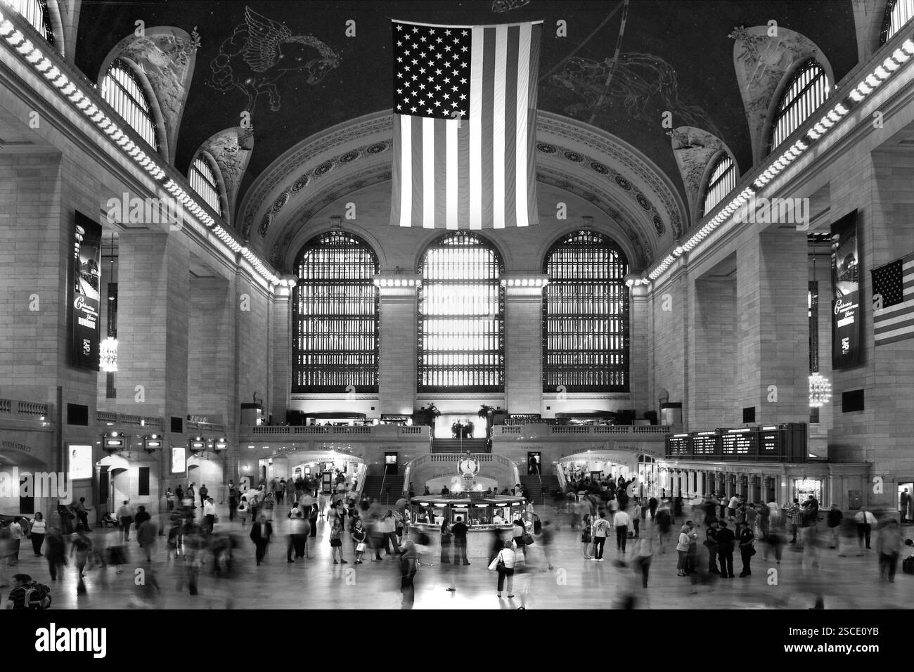 Abri bus new york Banque d'images noir et blanc - Alamy