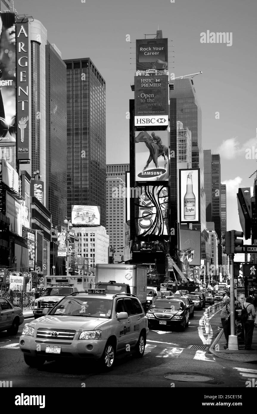 Heure de pointe à Times Square, New York, États-Unis, Amérique du Nord Banque D'Images