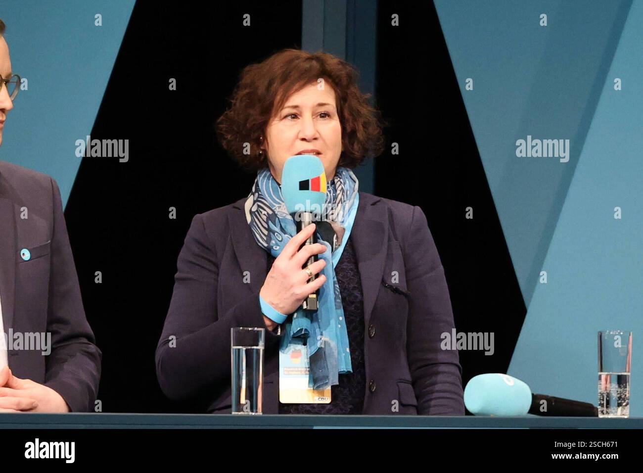 06.02.2025, Wahlkampf, Wahlkampftour, Bundestagswahl 2025, CDU, Yvonne Brück Sankt Ingbert Stadthalle Saarland Deutschland DE *** 06 02 2025, campagne électorale, tournée électorale, Bundestag élection 2025, CDU, Yvonne Brück Sankt Ingbert Stadthalle Sarre Allemagne DE Copyright : xSebastianxBachx Banque D'Images