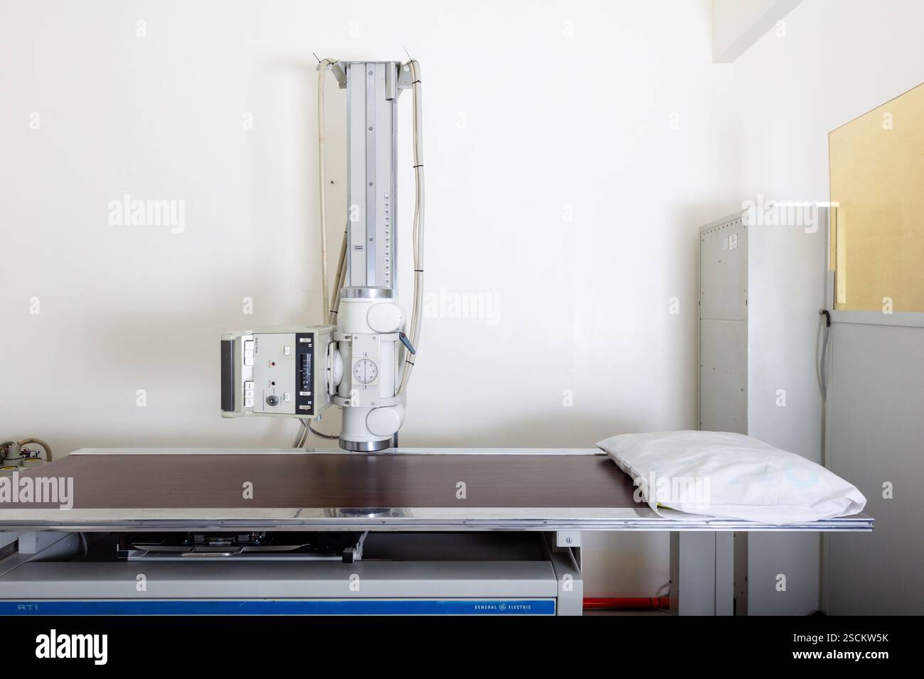 Équipement médical dans une clinique locale de Baguio City, Philippines, utilisé pour fournir des services médicaux et de santé essentiels à la communauté Banque D'Images